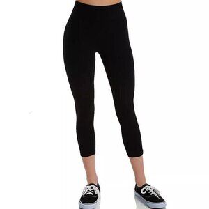 "NWT"HUE U16667 Black Styletech Technology Infused Cool Temp Ponte Knit Capris-S